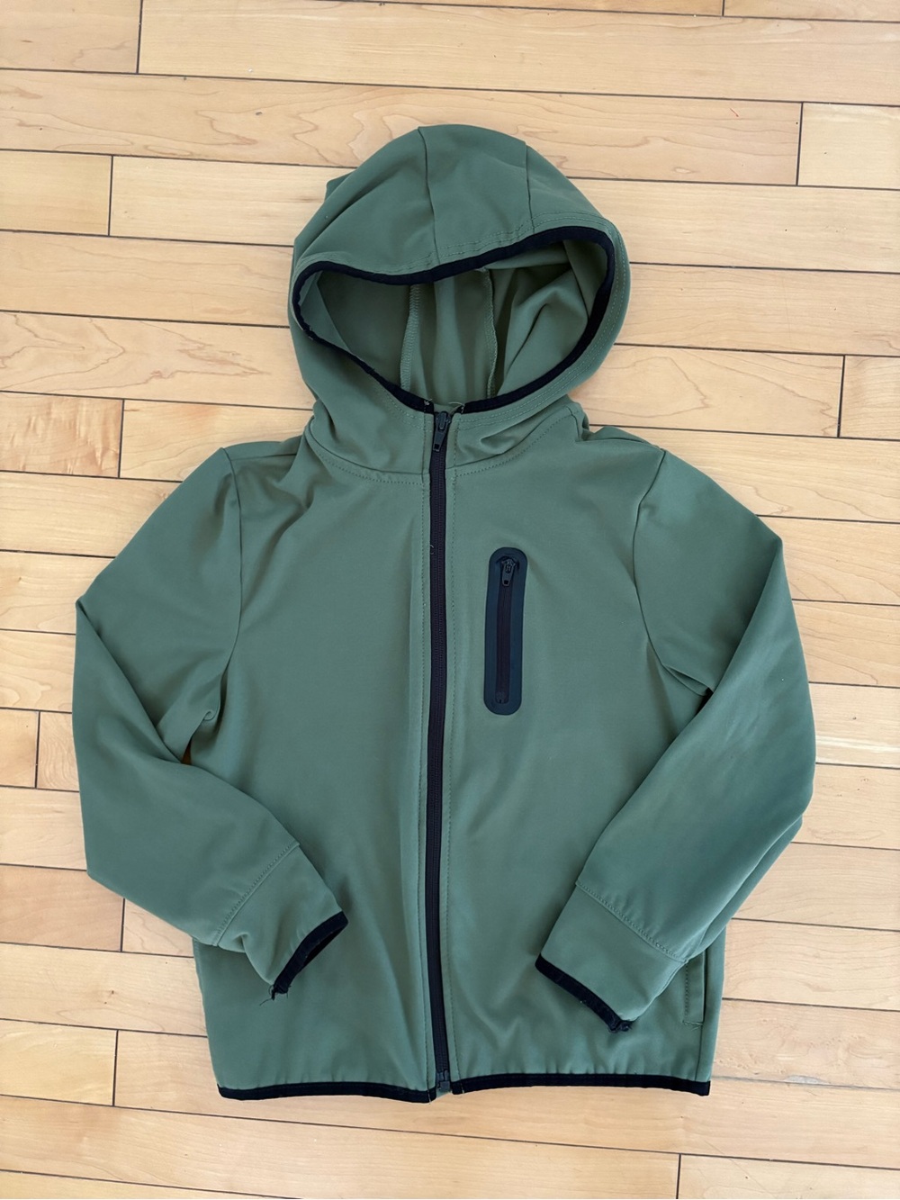 Children’s Place Green Athletic Zip Hoodie Size M 7/8
